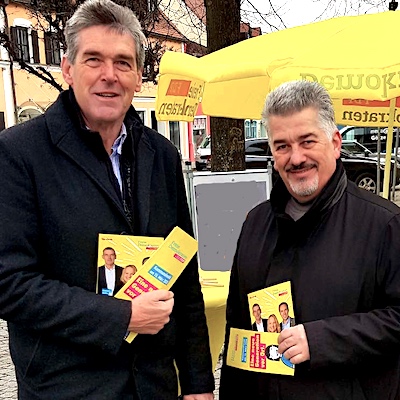 FDP Infostand in Markt Schwaben