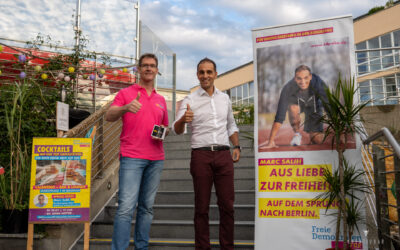 Cocktails mit der FDP Vaterstetten – ein top motivierter Bundestagskandidat, anregende Gespräche, viel Spaß und leckere Cocktails.